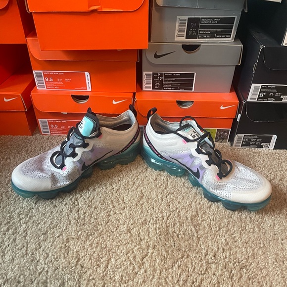 Nike Vapormax size 9.5 mens - Picture 3 of 4